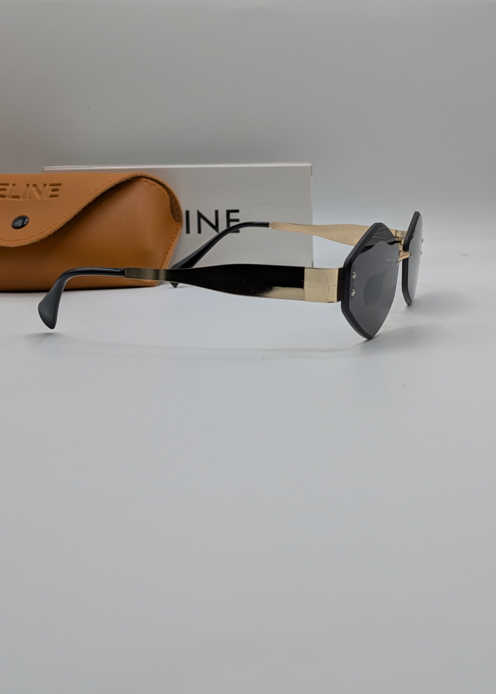 CELINE HEXA