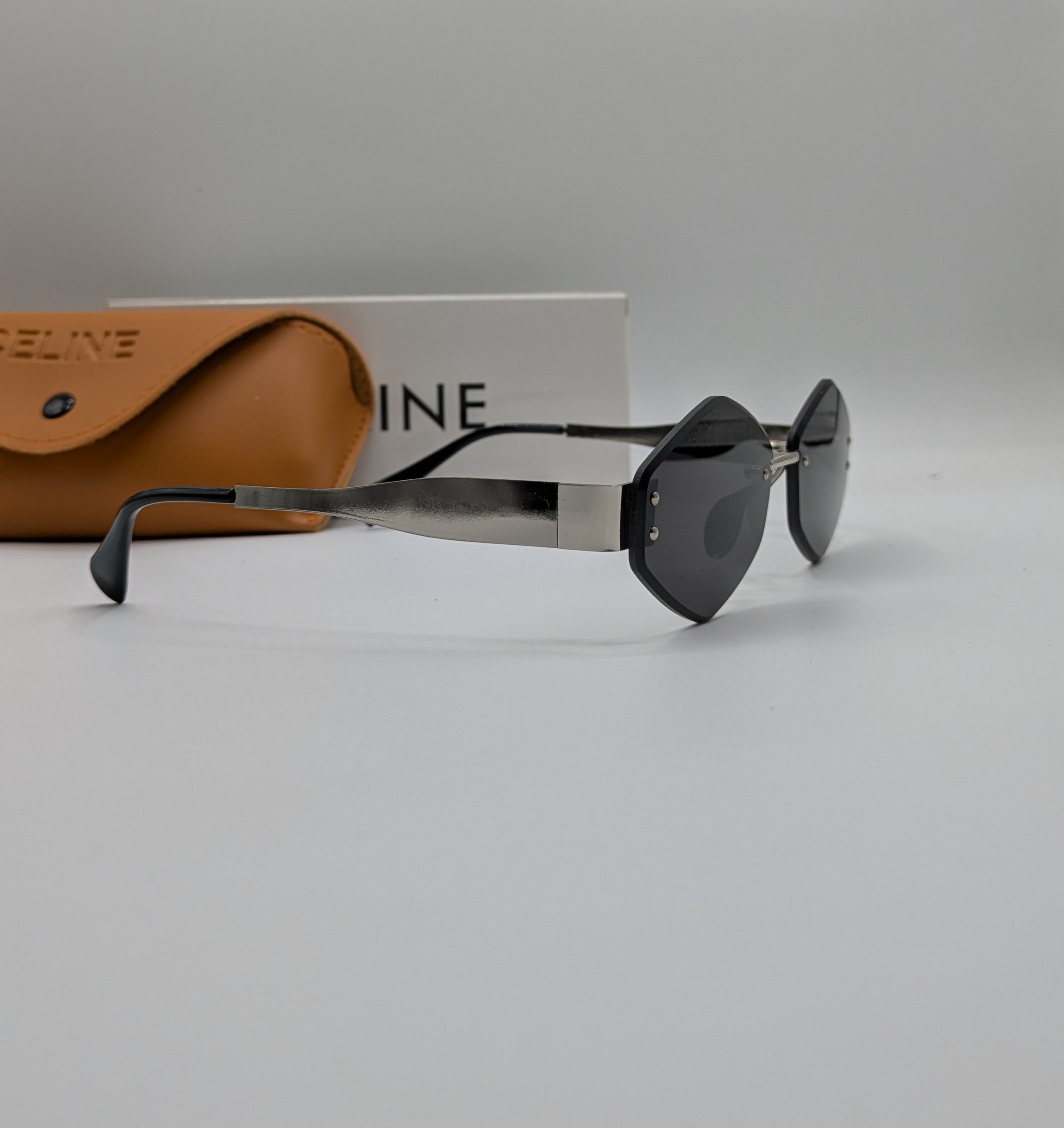 CELINE HEXA