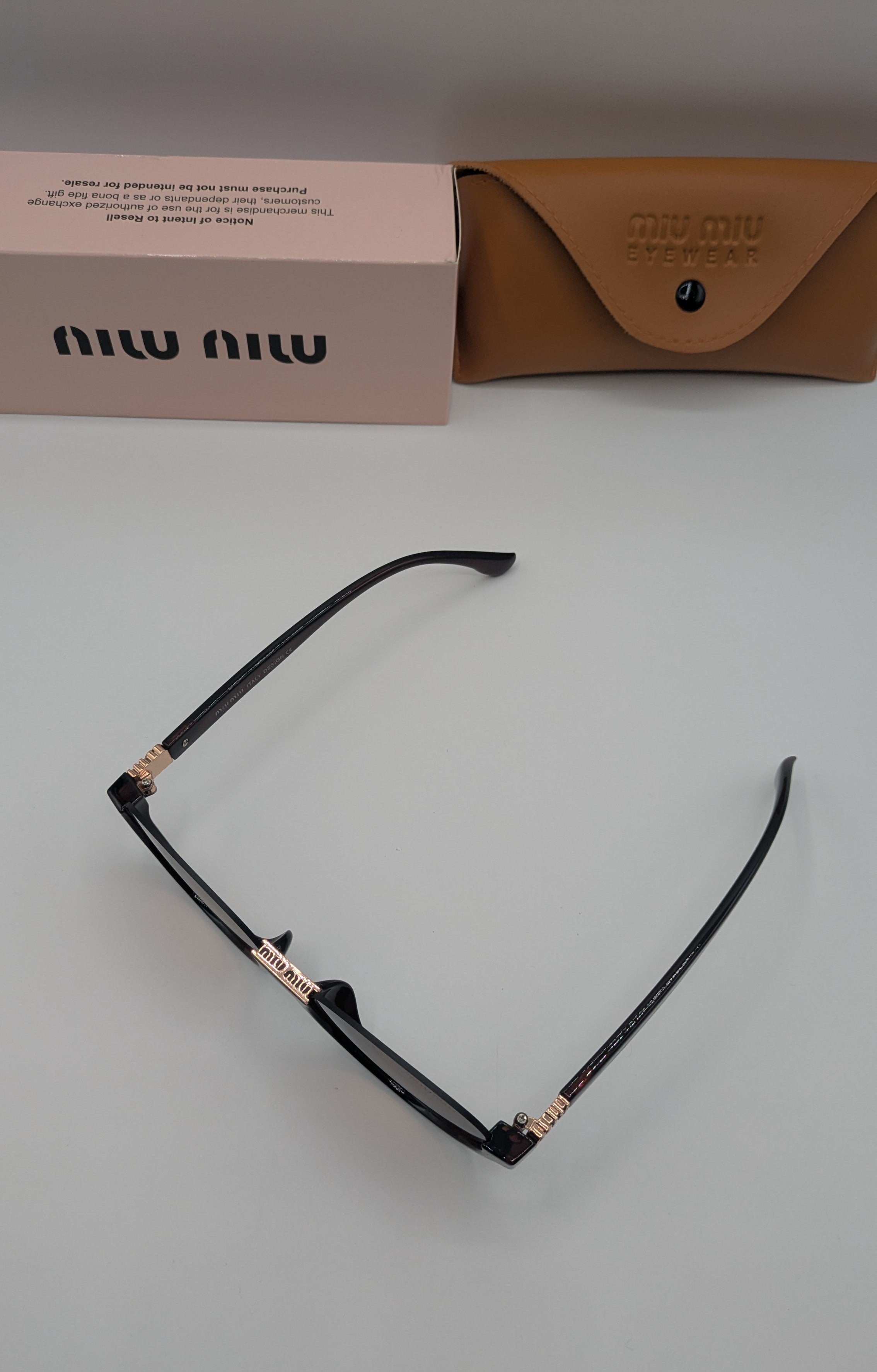 MIUMIU HALF ROUND