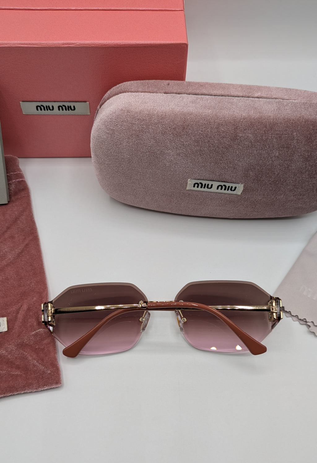 MIU MIU PREMIUM