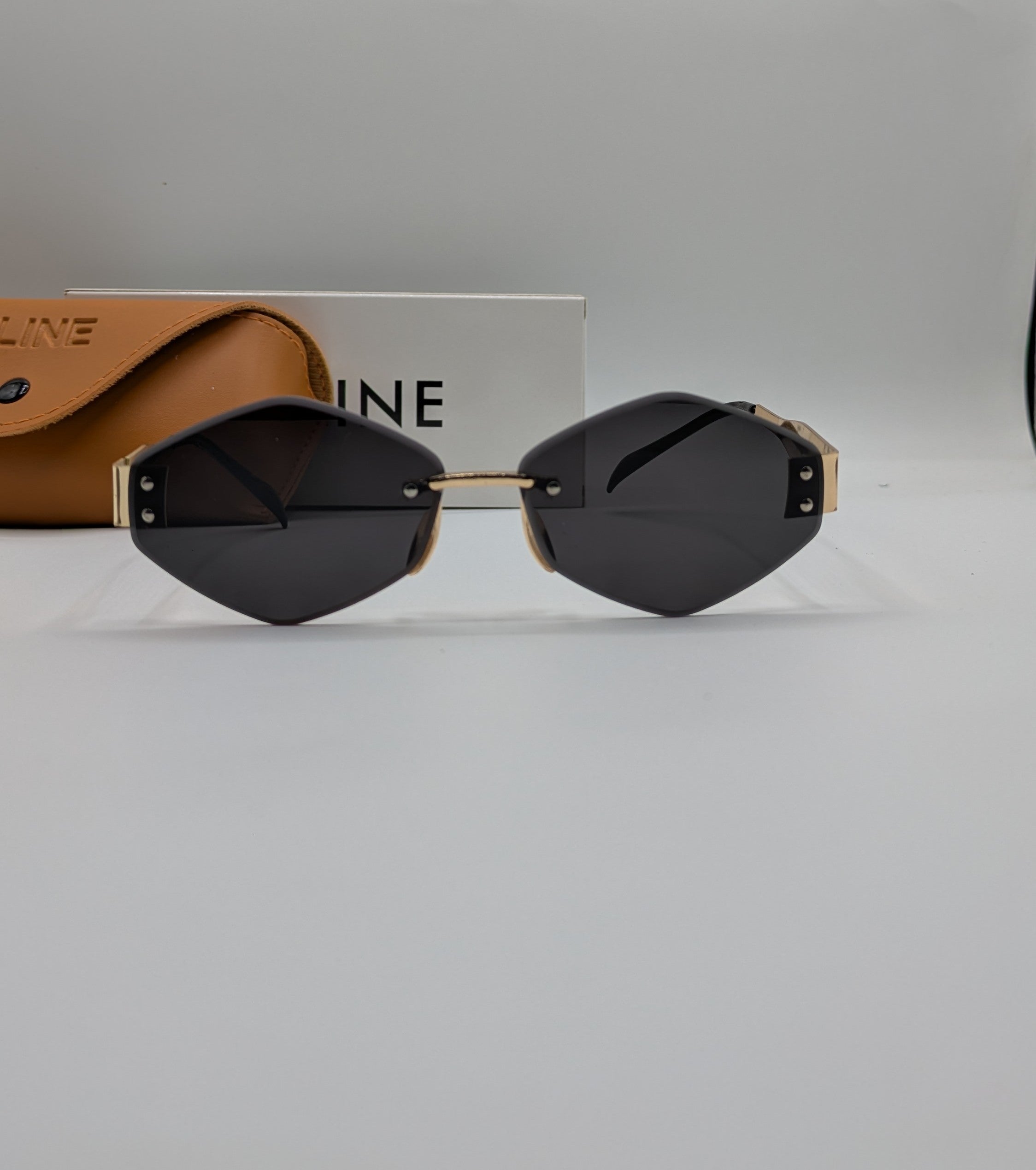 CELINE HEXA