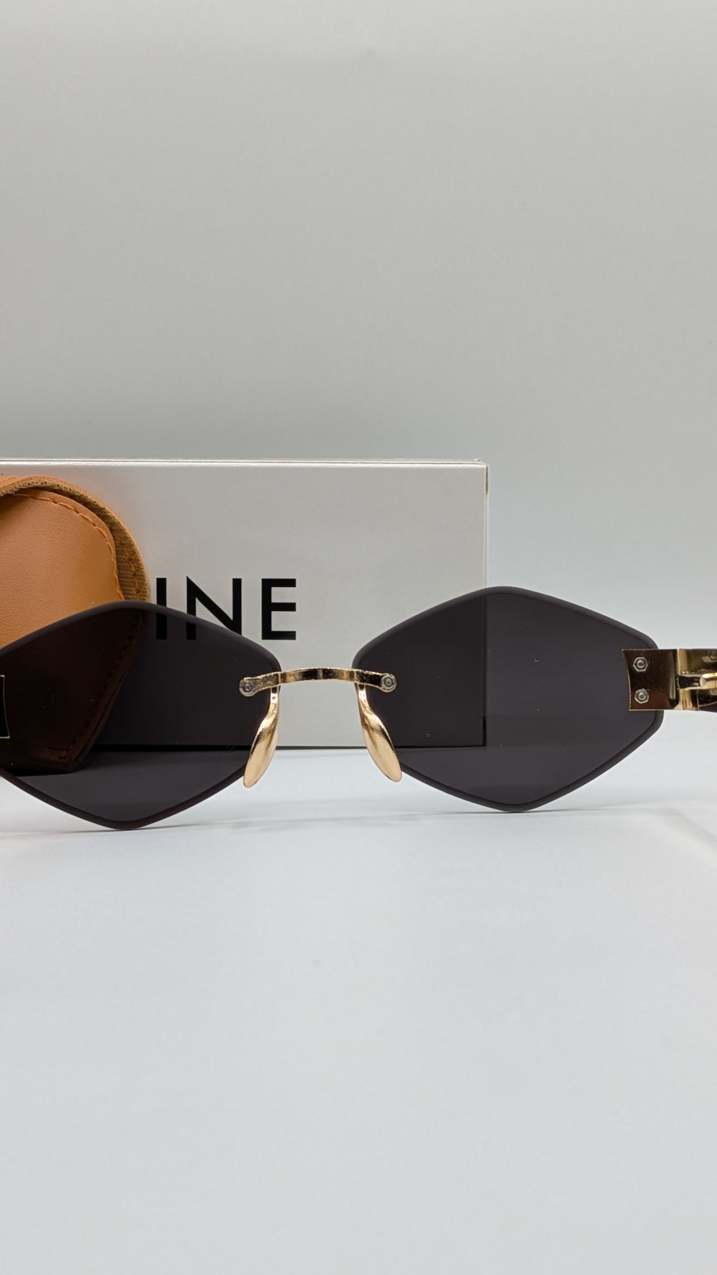 CELINE HEXA