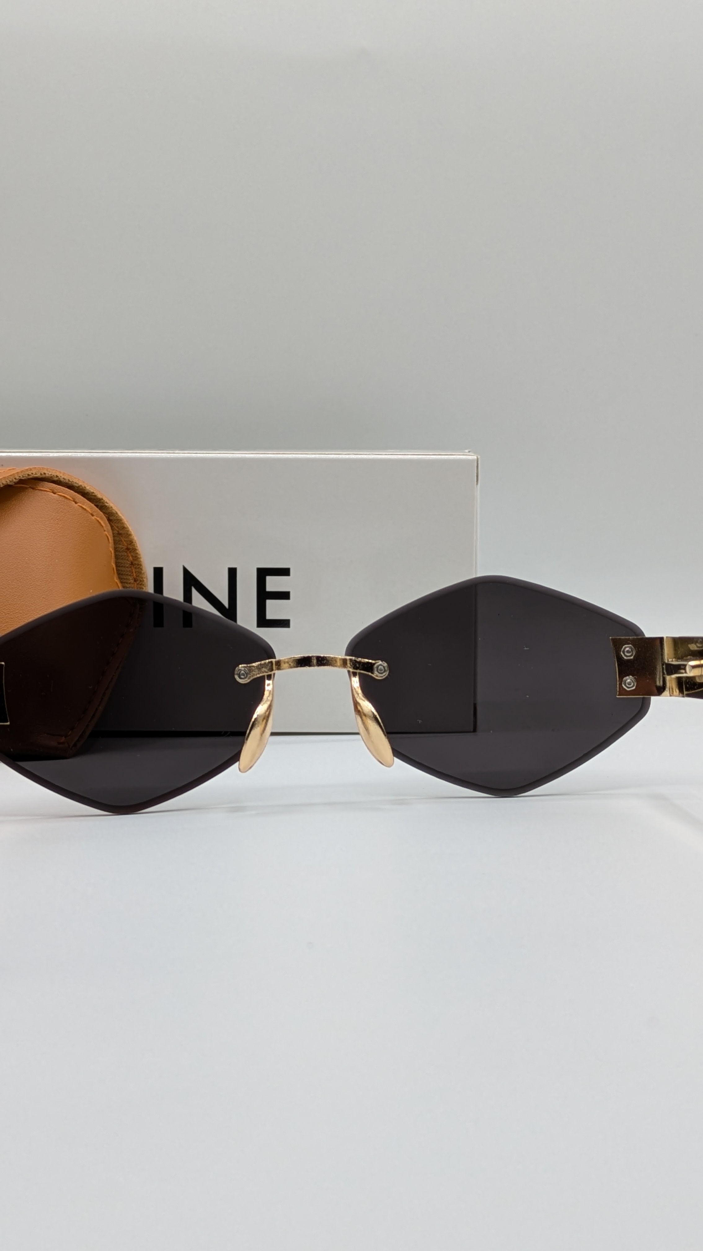 CELINE HEXA